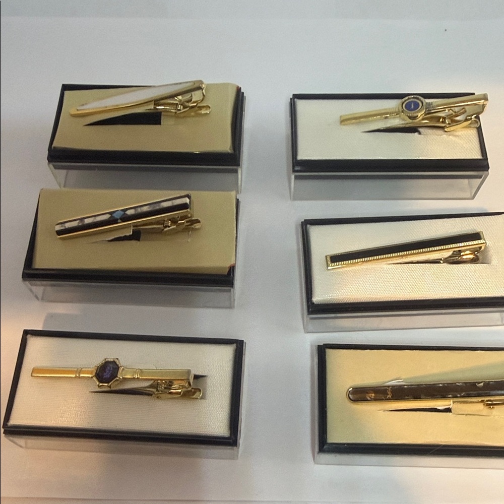 Yves Saint Laurent Clip tie (Price for each)